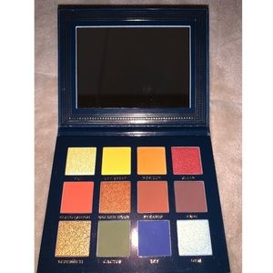 Ace Beaute Eyeshadow Palette